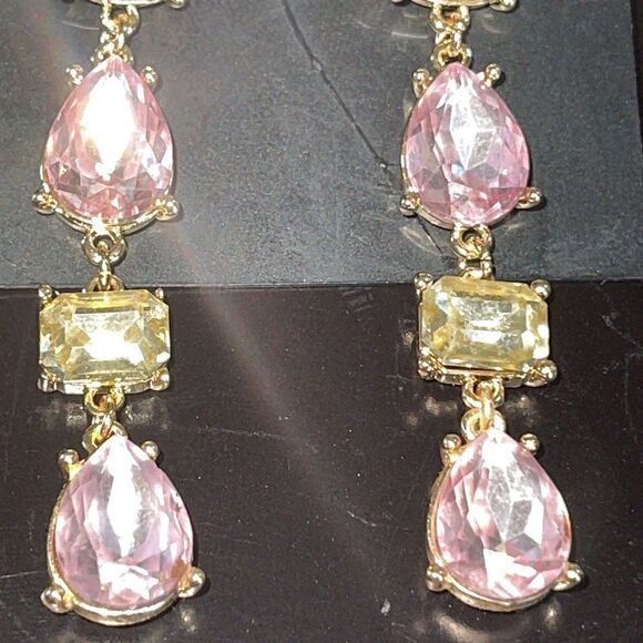 NWT INC INTERNATIONAL CONCEPTS
Gold-Tone Multi-Crystal Linear Earrings - Picture 3 of 4